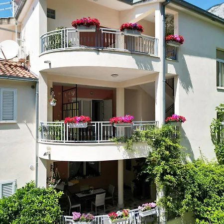 Apartmán Alesa Steva