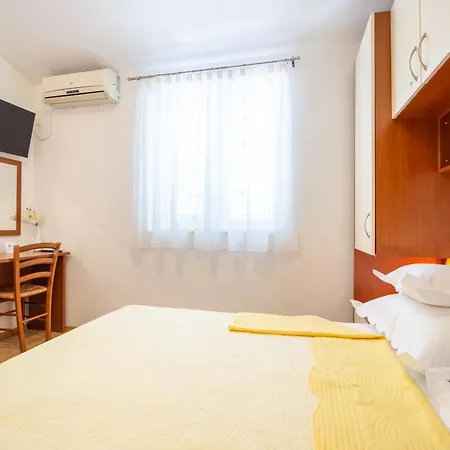 Alesa Steva Apartman *