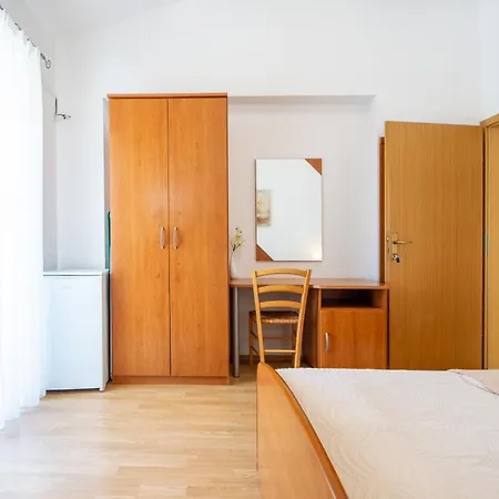 Apartmán Alesa Steva *