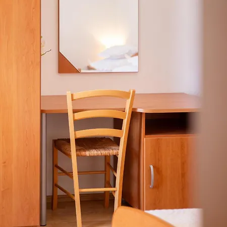 Alesa Steva Apartman *