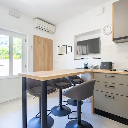 Alesa Steva Apartmán *
